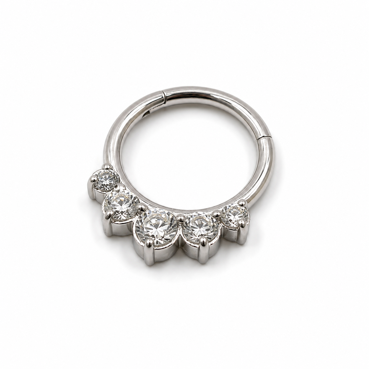 Clicker plateado con strass